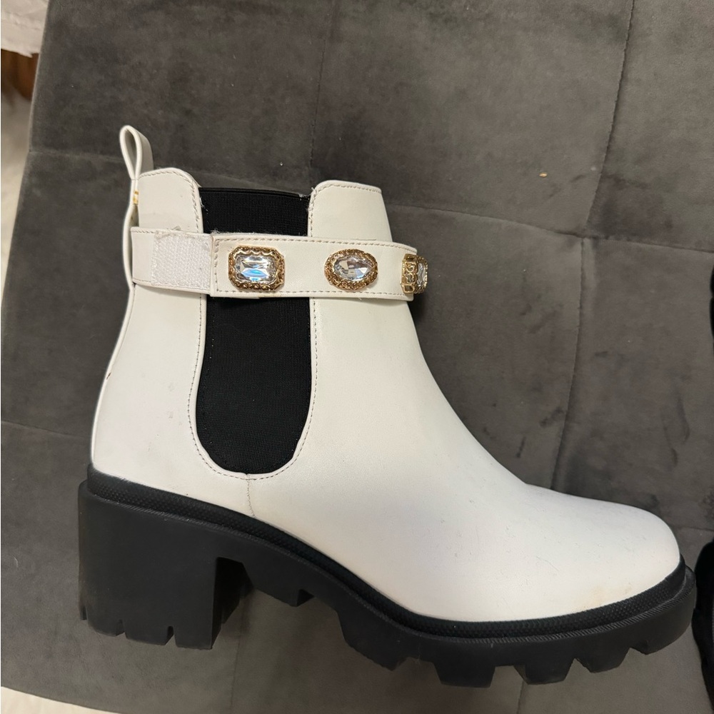 Steve Madden boots